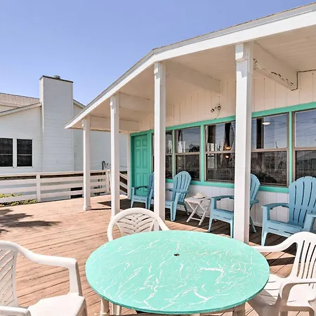 Villa Stilted Galveston Retreat With Gulf Coast Views!